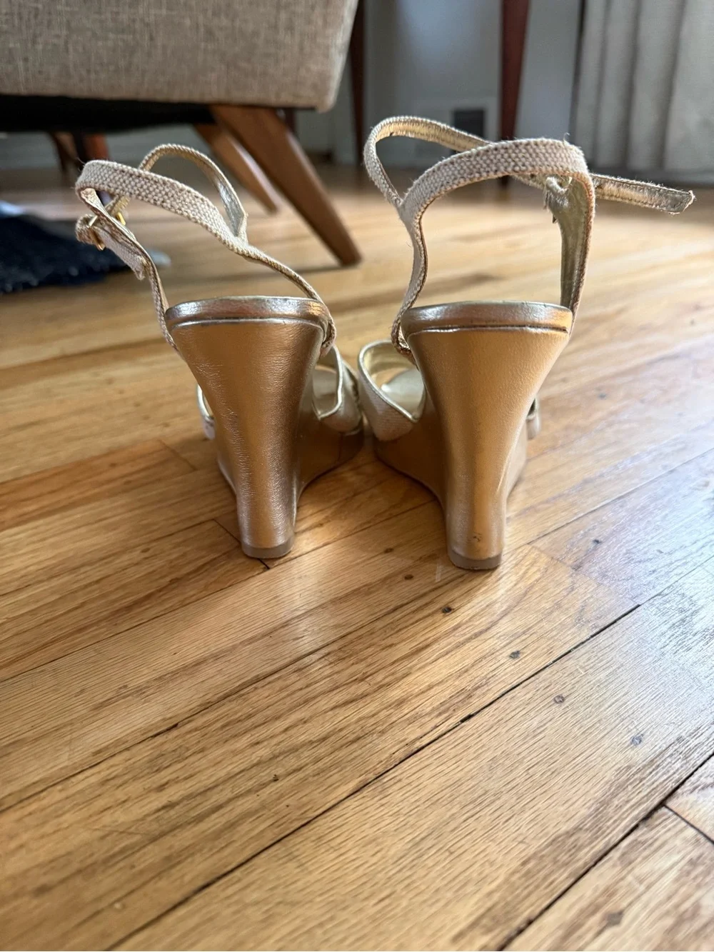 Lilly Pulitzer Champagne Beige Metallic Crisscross Wedges